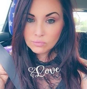 Meet your Posher, Cee